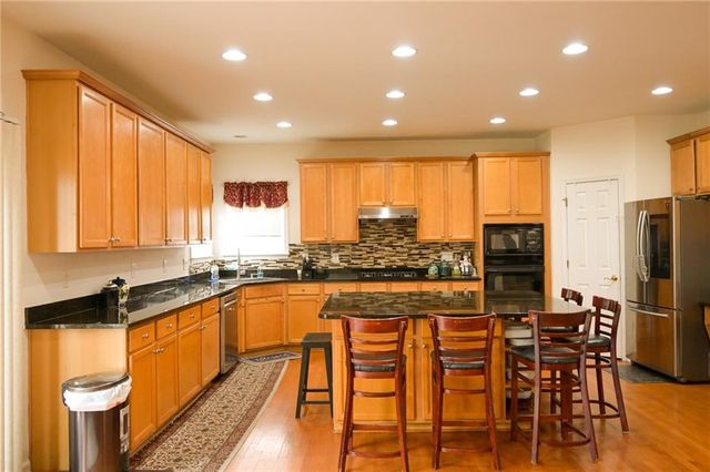 385 Simonton Crest Drive, Lawrenceville, GA 30045