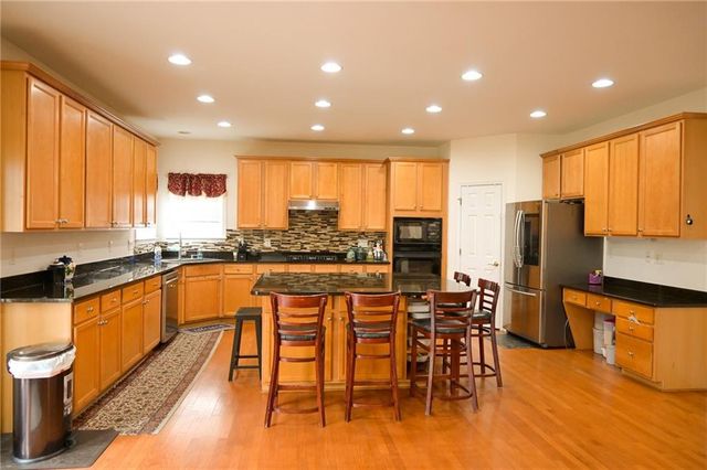 385 Simonton Crest Drive, Lawrenceville, GA 30045