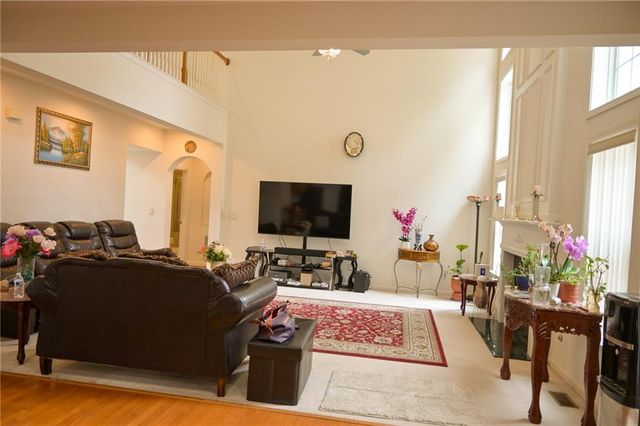 385 Simonton Crest Drive, Lawrenceville, GA 30045