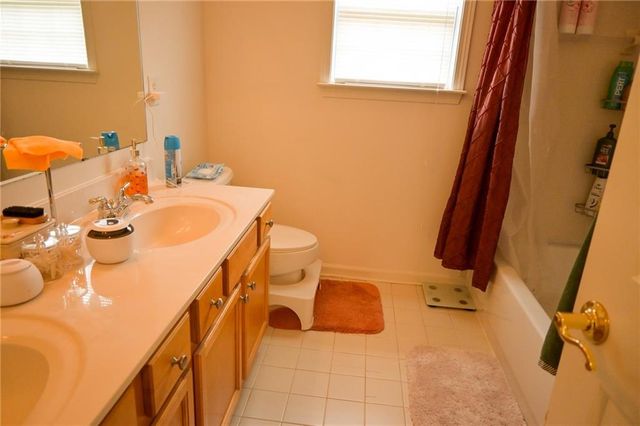 385 Simonton Crest Drive, Lawrenceville, GA 30045