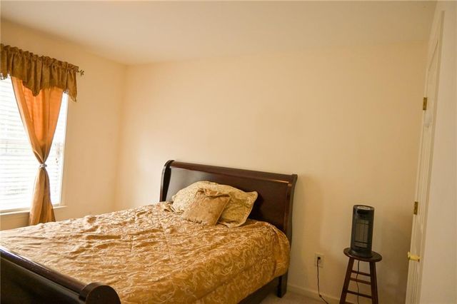 385 Simonton Crest Drive, Lawrenceville, GA 30045