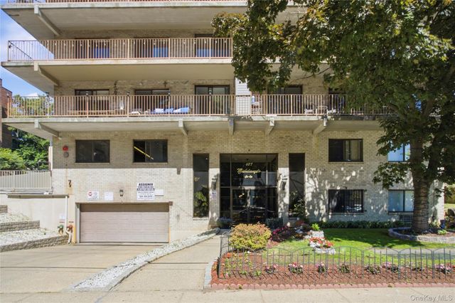 687 Bronx River Road 6C, Yonkers, NY 10704