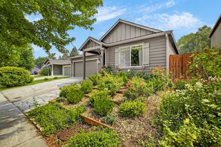 2858 SW Deschutes Drive, Redmond, OR 97756