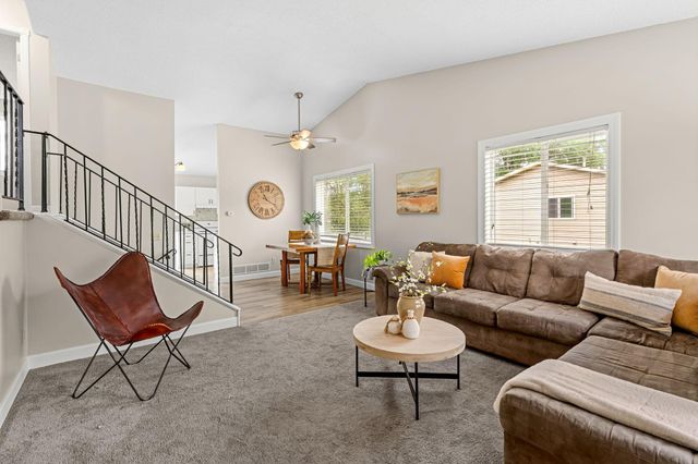 1330 107th Avenue NW, Coon Rapids, MN 55433