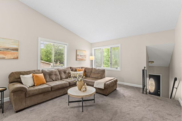 1330 107th Avenue NW, Coon Rapids, MN 55433