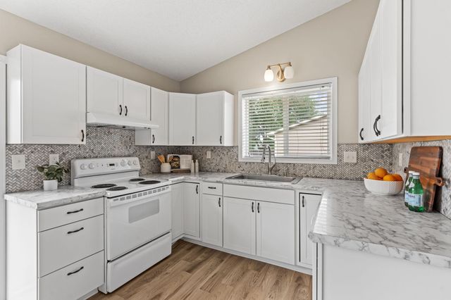 1330 107th Avenue NW, Coon Rapids, MN 55433
