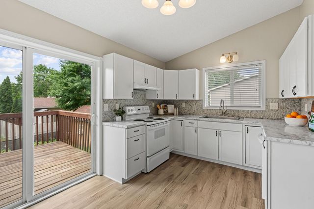 1330 107th Avenue NW, Coon Rapids, MN 55433