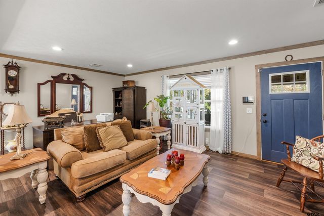 10165 County Road 1111, Tyler, TX 75704