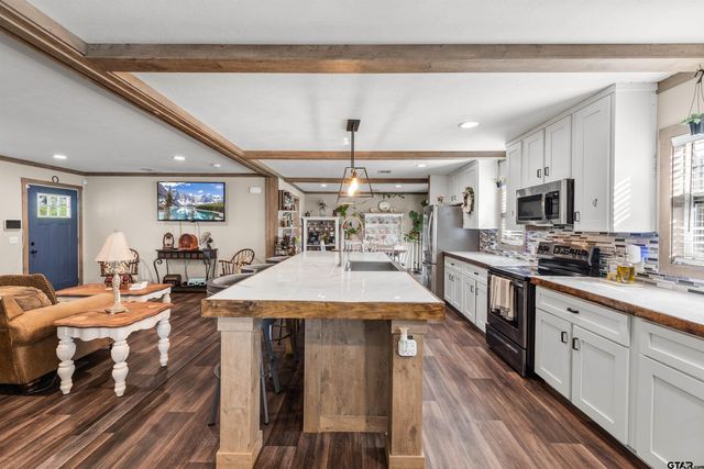 10165 County Road 1111, Tyler, TX 75704