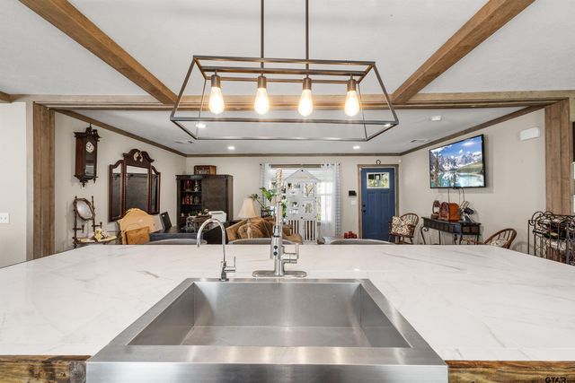 10165 County Road 1111, Tyler, TX 75704