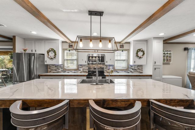 10165 County Road 1111, Tyler, TX 75704