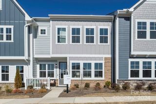 5919 Wetlands Alley, Charlotte, NC 28215