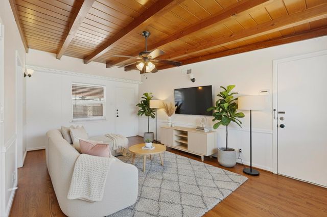 2120 Healey Drive, Dallas, TX 75228