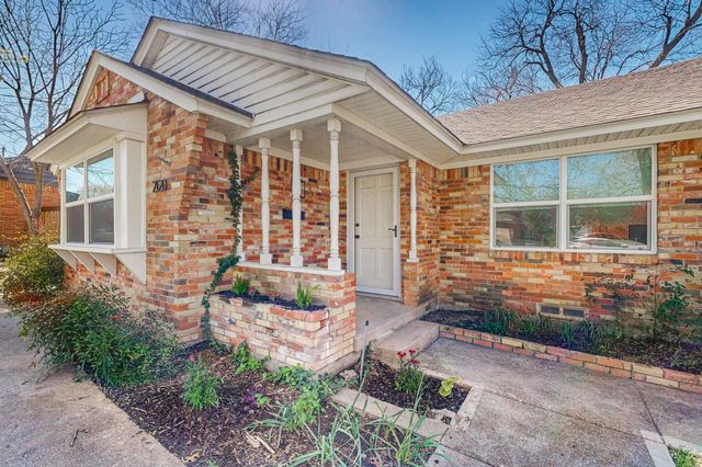 2120 Healey Drive, Dallas, TX 75228