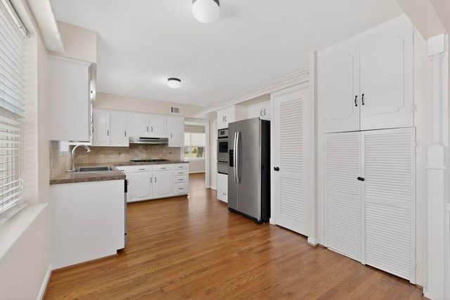 2120 Healey Drive, Dallas, TX 75228