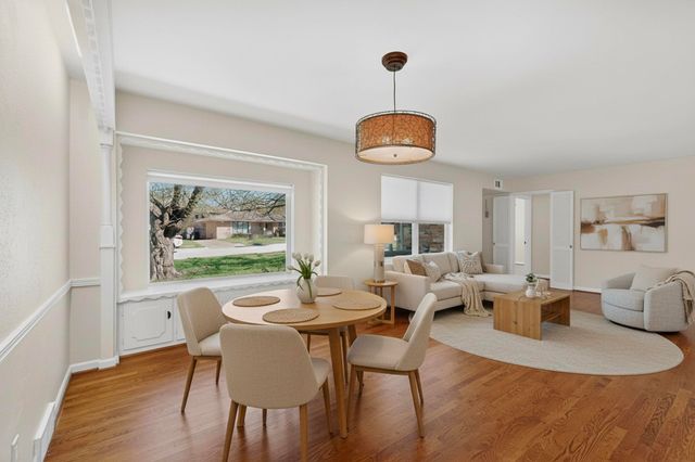 2120 Healey Drive, Dallas, TX 75228