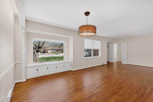 2120 Healey Drive, Dallas, TX 75228