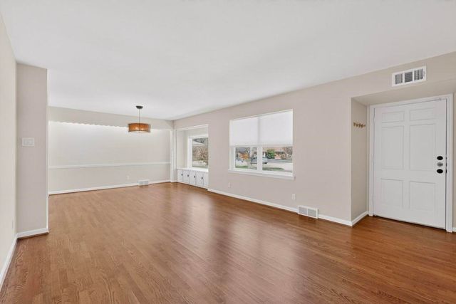 2120 Healey Drive, Dallas, TX 75228