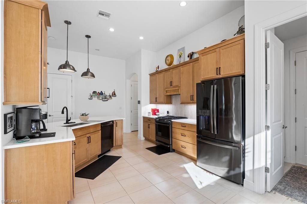 15915 Mulrion BLVD, PUNTA GORDA, FL 33982 — photo 3
