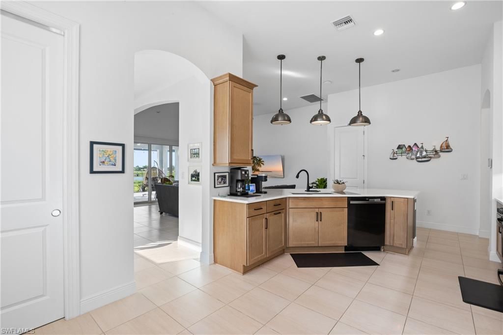 15915 Mulrion BLVD, PUNTA GORDA, FL 33982 — photo 4