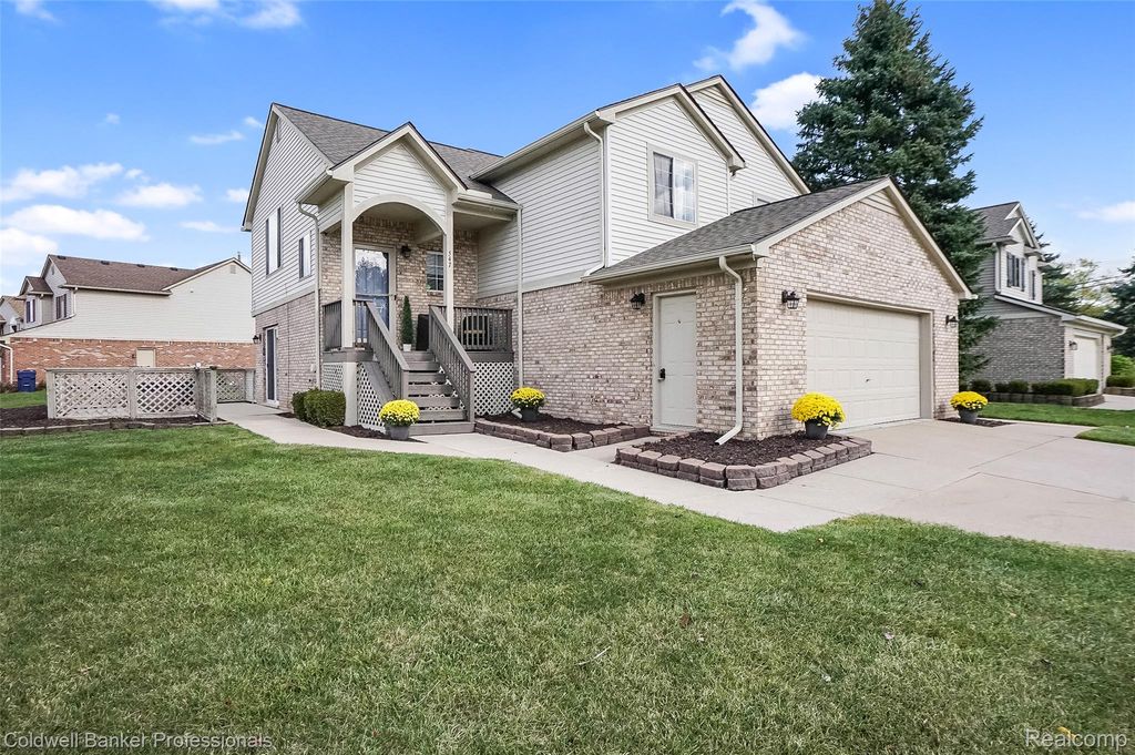 547 Tyler Lane, Canton Charter Township, MI 48188