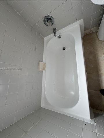 1431 SW 37th Ave 4, Miami, FL 33145