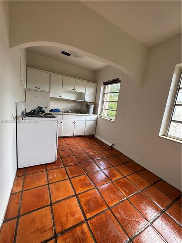 1431 SW 37th Ave 4, Miami, FL 33145