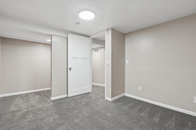 761 Bartelmy Lane N, Maplewood, MN 55119