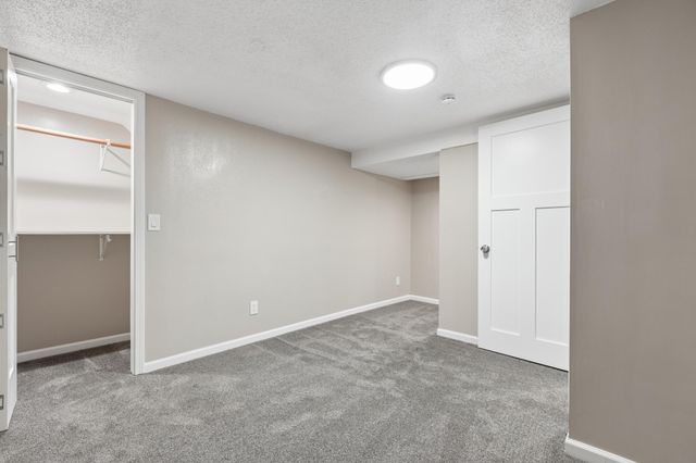 761 Bartelmy Lane N, Maplewood, MN 55119