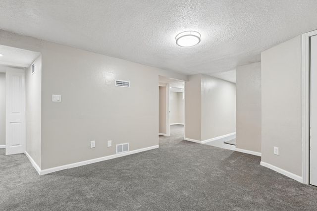 761 Bartelmy Lane N, Maplewood, MN 55119