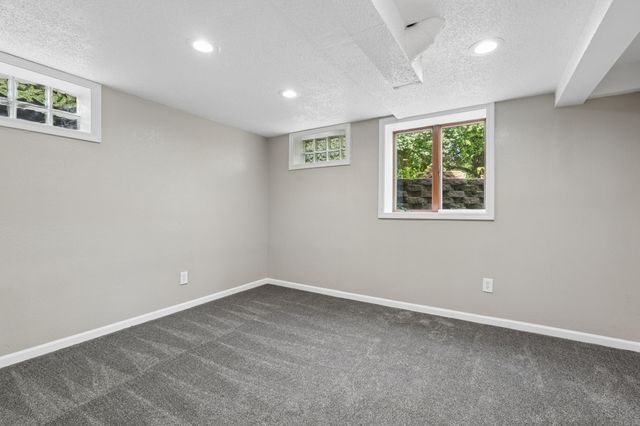 761 Bartelmy Lane N, Maplewood, MN 55119