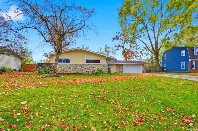 7028 Blackhawk Lane, Fort Wayne, IN 46815