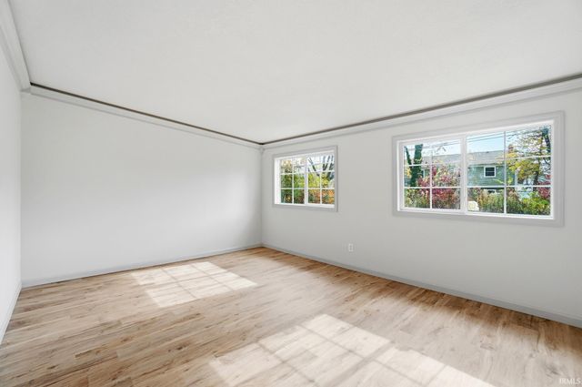 7028 Blackhawk Lane, Fort Wayne, IN 46815