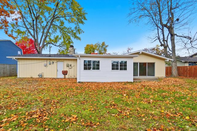 7028 Blackhawk Lane, Fort Wayne, IN 46815