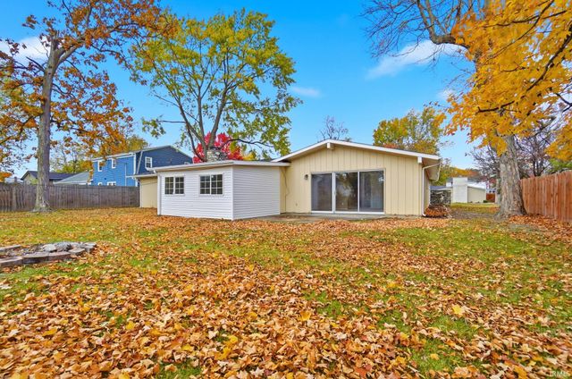 7028 Blackhawk Lane, Fort Wayne, IN 46815