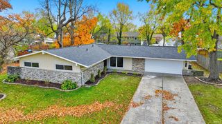 7028 Blackhawk Lane, Fort Wayne, IN 46815