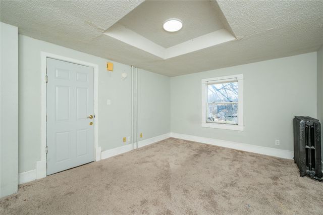 1077 27th Street, Des Moines, IA 50311