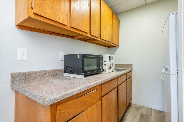 1077 27th Street, Des Moines, IA 50311