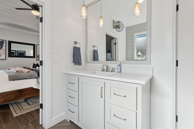 6800 Jay Crest Drive, Edmond, OK 73034