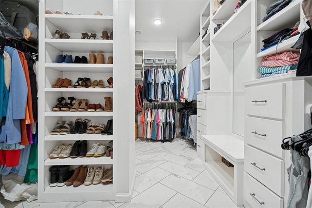 6800 Jay Crest Drive, Edmond, OK 73034