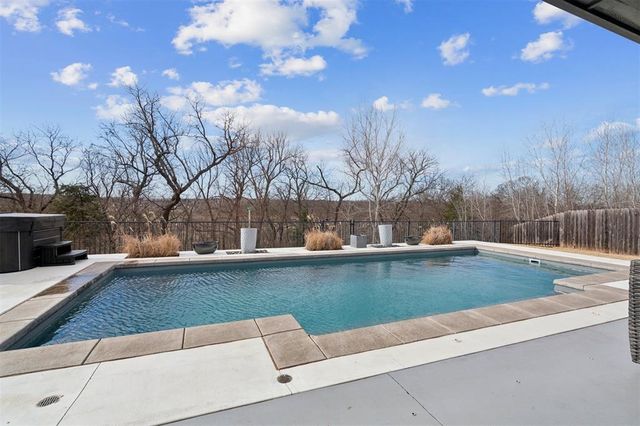 6800 Jay Crest Drive, Edmond, OK 73034