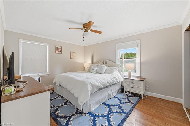 136 Queensbury Road, Winston-salem, NC 27104