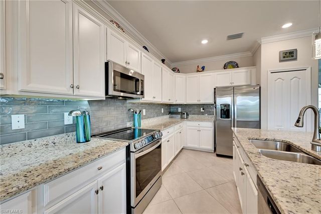 3697 Hampton CIR, Alva, FL 33920