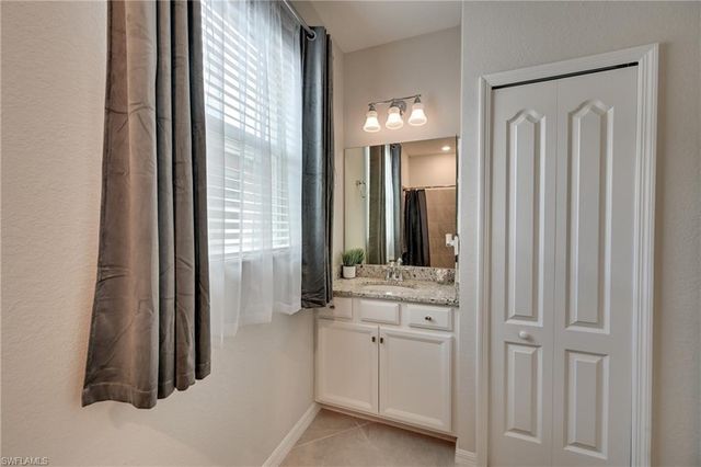3697 Hampton CIR, Alva, FL 33920