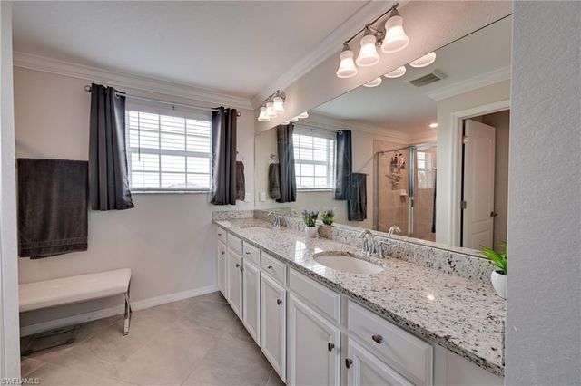 3697 Hampton CIR, Alva, FL 33920