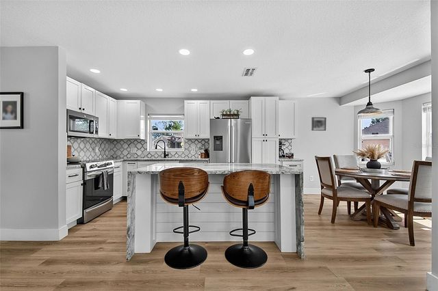 1 ROUND TREE DRIVE, Palm Coast, FL 32164