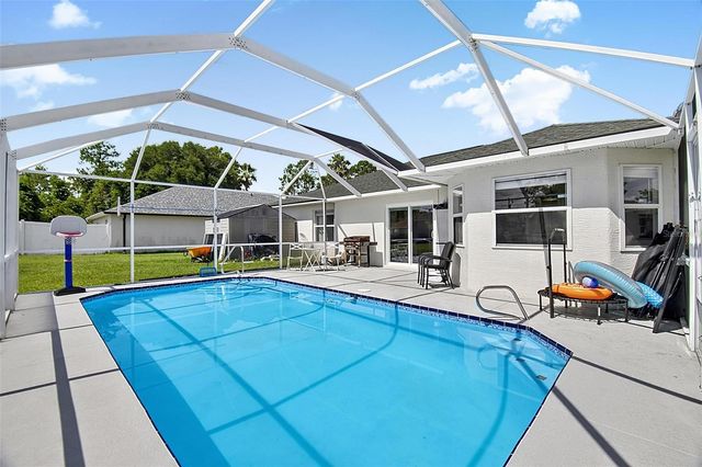 1 ROUND TREE DRIVE, Palm Coast, FL 32164