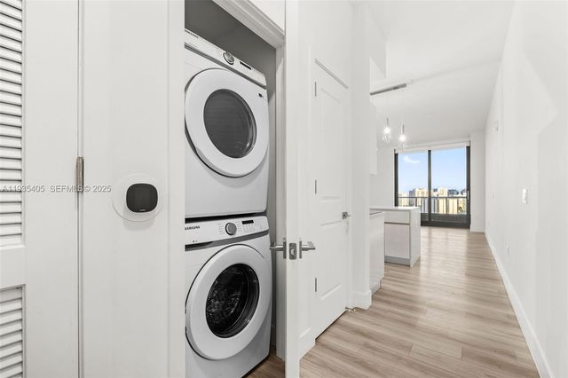 101 Diplomat Pkwy 0606, Hallandale Beach, FL 33009