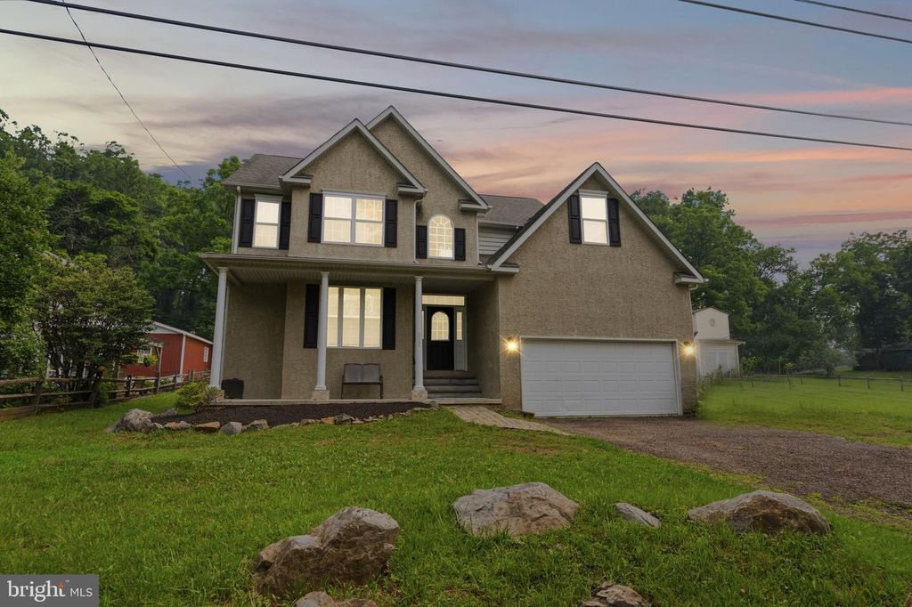 311 MAIN STREET, Schwenksville, PA 19473