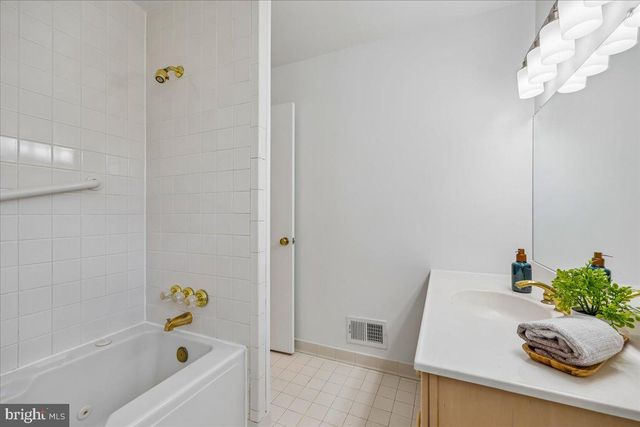 15012 REDGATE DR, Silver Spring, MD 20905